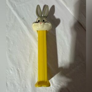 Warner Brothers Looney Tunes Bugs Bunny Cap Pez Candy Dispenser Vintage